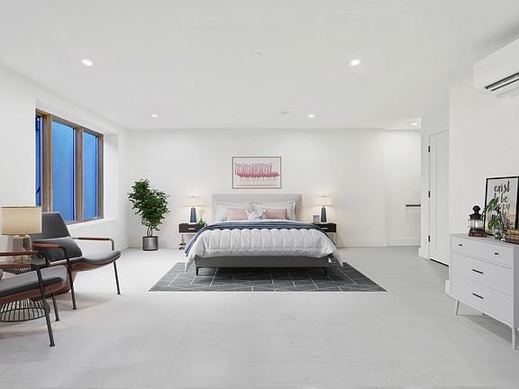 4th image of 1211 Putnam Ave APT 1B