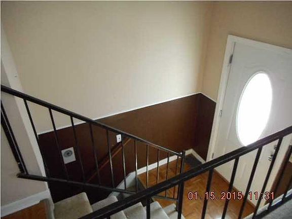4th image of 8418 Shadowood Dr