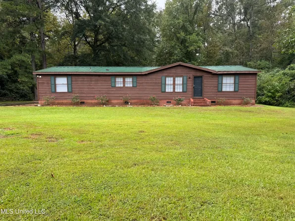 127 Hunters Cir, Mendenhall, MS 39114