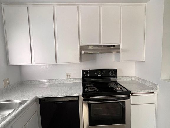 5th image of 3601 Jasmine Ave #1