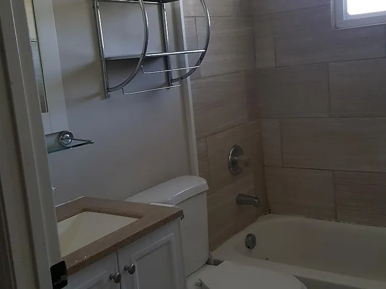 604 S 13th St — Photo 3