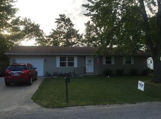 706 Kennedy St, Olney, IL 62450