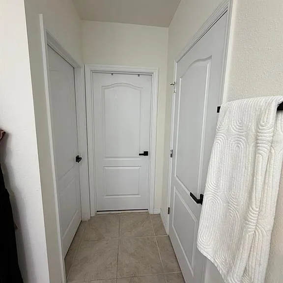 5268 Maddie Dr — Photo 3