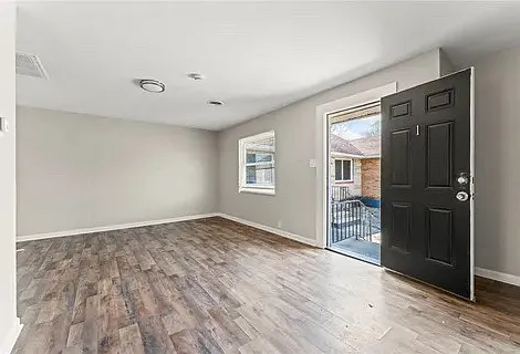 2 bed, 1400 sqft, $850 — Photo 2