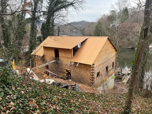 121 Anglers Way, Lake Lure, NC 28746