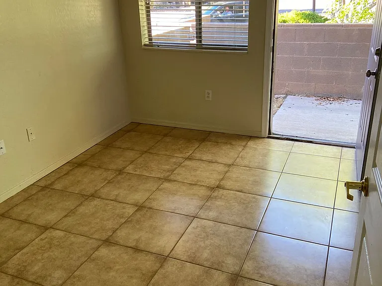 Bella Rosa Apartments — Photo 44