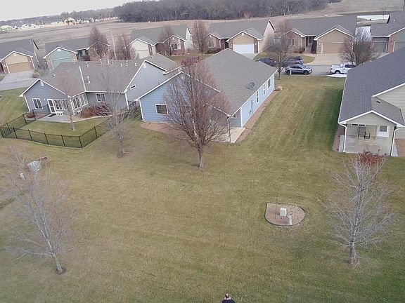 3rd image of 13117 W Hunters View St