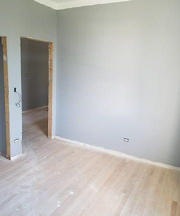 4th image of 1536 S Kolin Ave #2