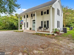 256 James Ln, Weems, VA 22576