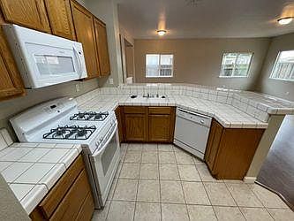 1st image of 77210 Manorside Dr