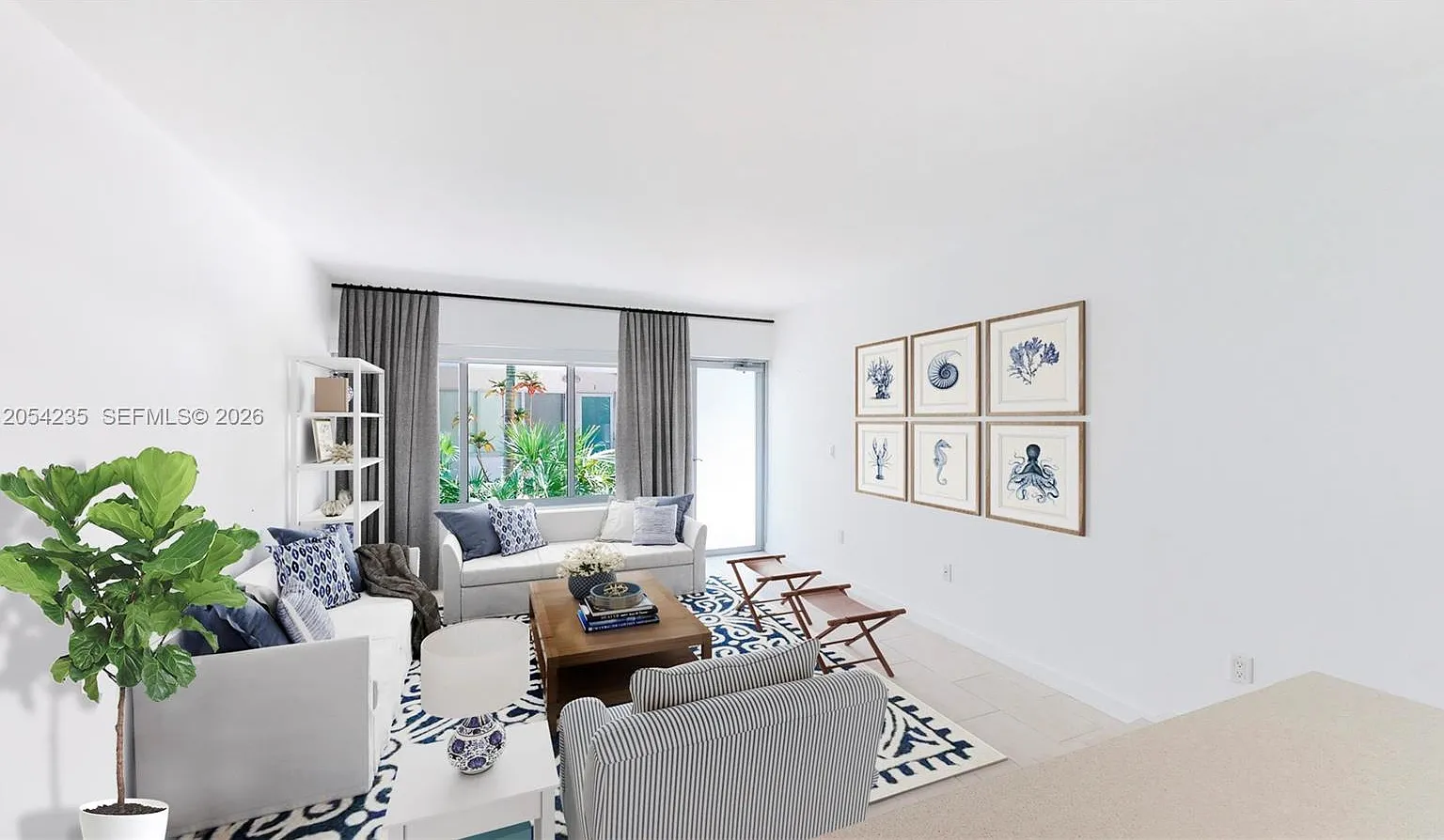 Park Villas Condo — Photo 1