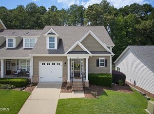 360 Duchart Ln, Fuquay Varina, NC 27526