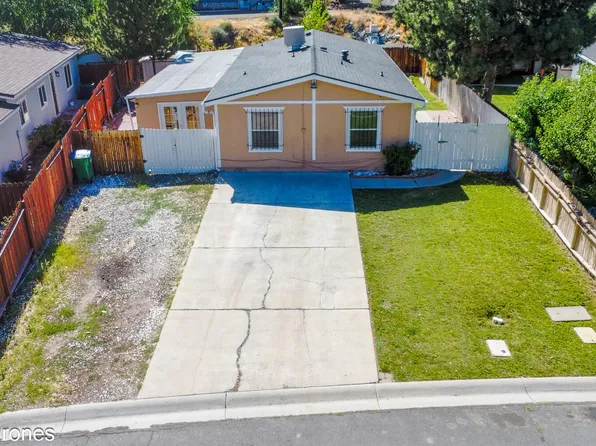 125 Sugar Hill Dr, Sun Valley, NV 89433
