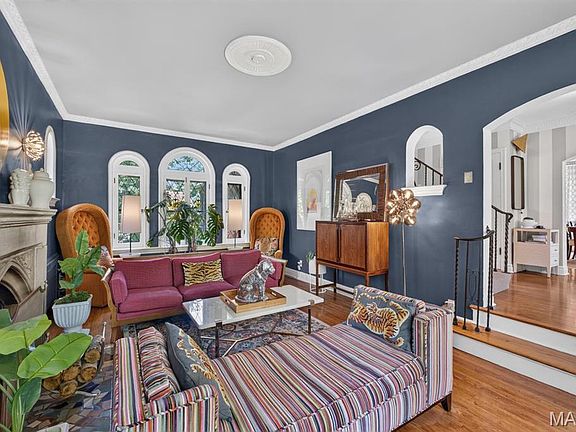 3rd image of 58 Broadview Dr