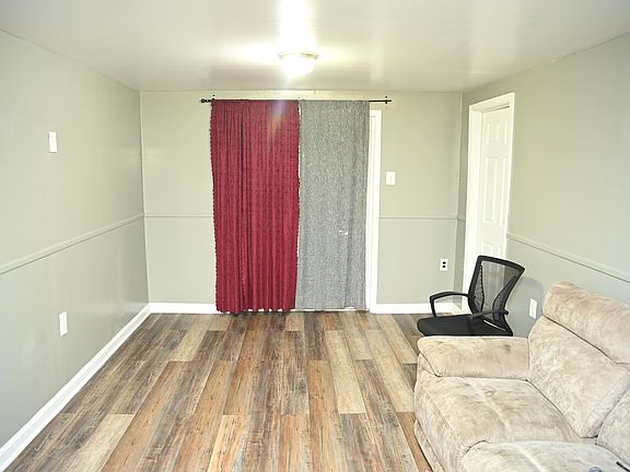 2nd image of 8458 Snowden Oaks Pl