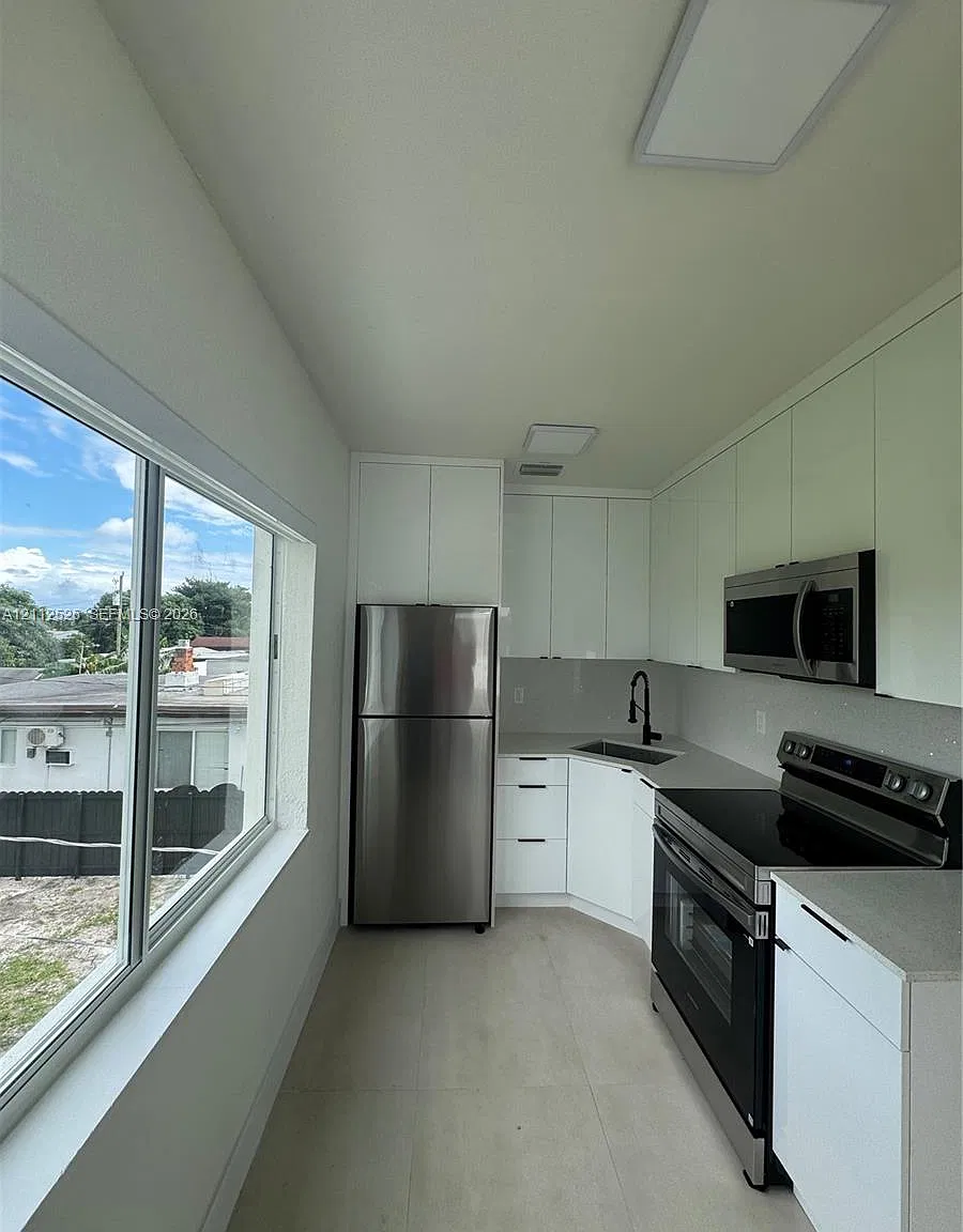 Town Of Hialeah 1 Addn Am — Photo 3