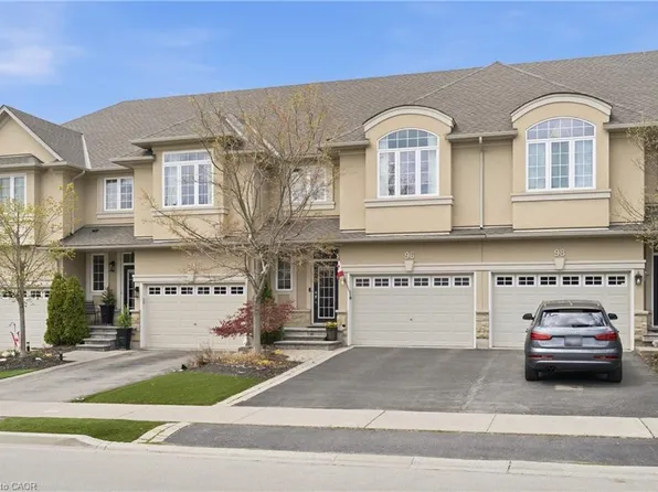 96 Newcombe Rd, Dundas, ON L9H 0A6