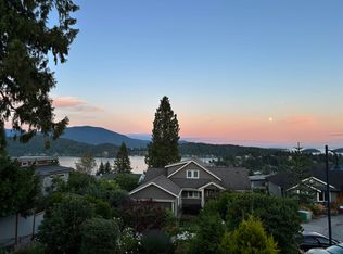 496 Spyglass Pl, Gibsons, BC V0N 1V9