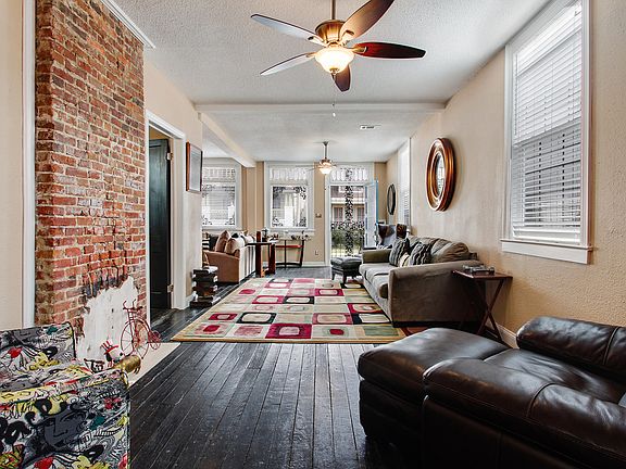 5th image of 3427 Magnolia St
