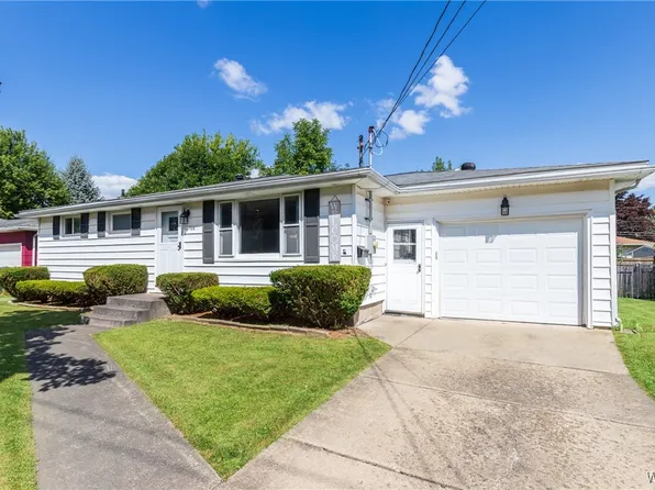 766 Castlebar Dr, North Tonawanda, NY 14120