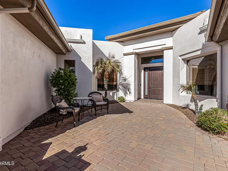 9246 W Molly Ln — Photo 8