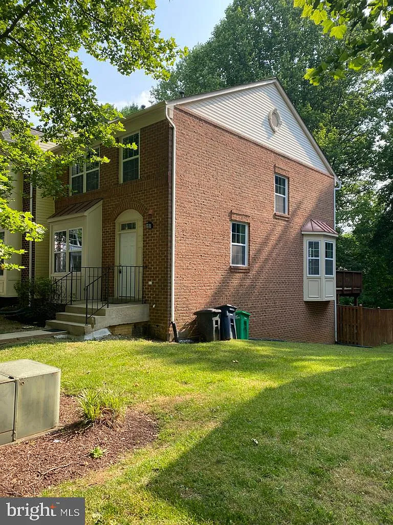 Building Photo - 1931 Barrington Ct