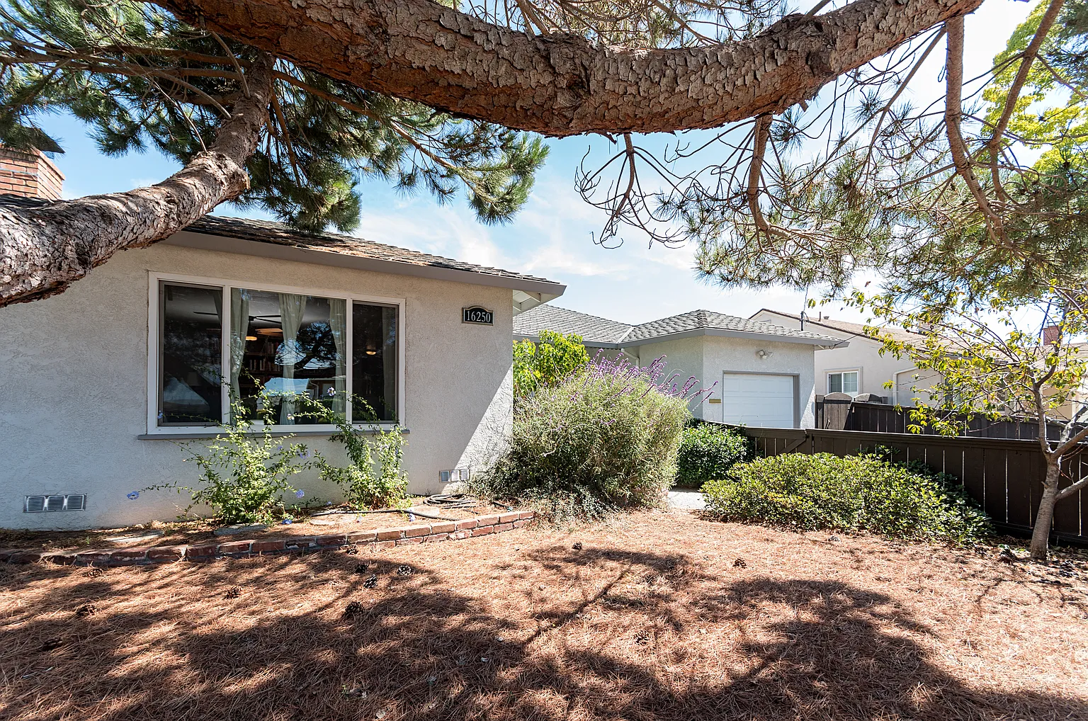 16250 Lyle St photo 1