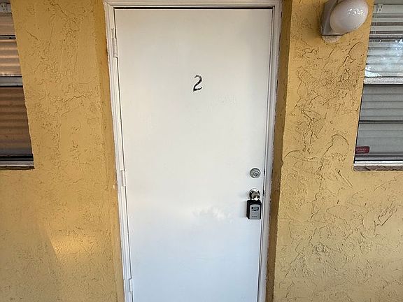 2nd image of 481 Sunshine Dr #C2