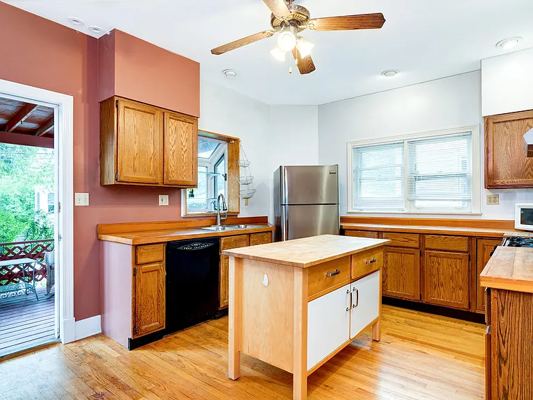 1016 Garnett Pl — Photo 14