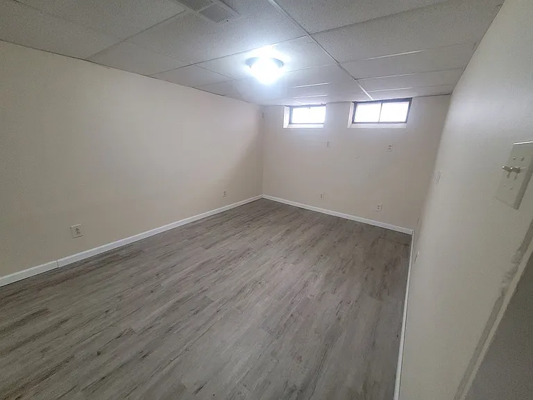 6987 Greenleaf Ave — Photo 19