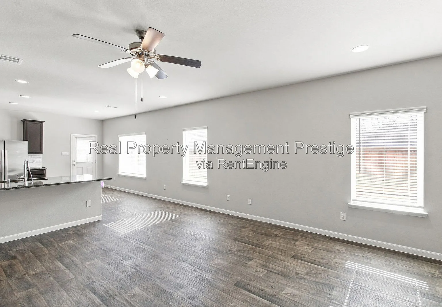 4 bed, 2.5 bath, 2100 sqft, $2,695 — Photo 4