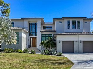 3285 Maple St NE, Saint Petersburg, FL 33704