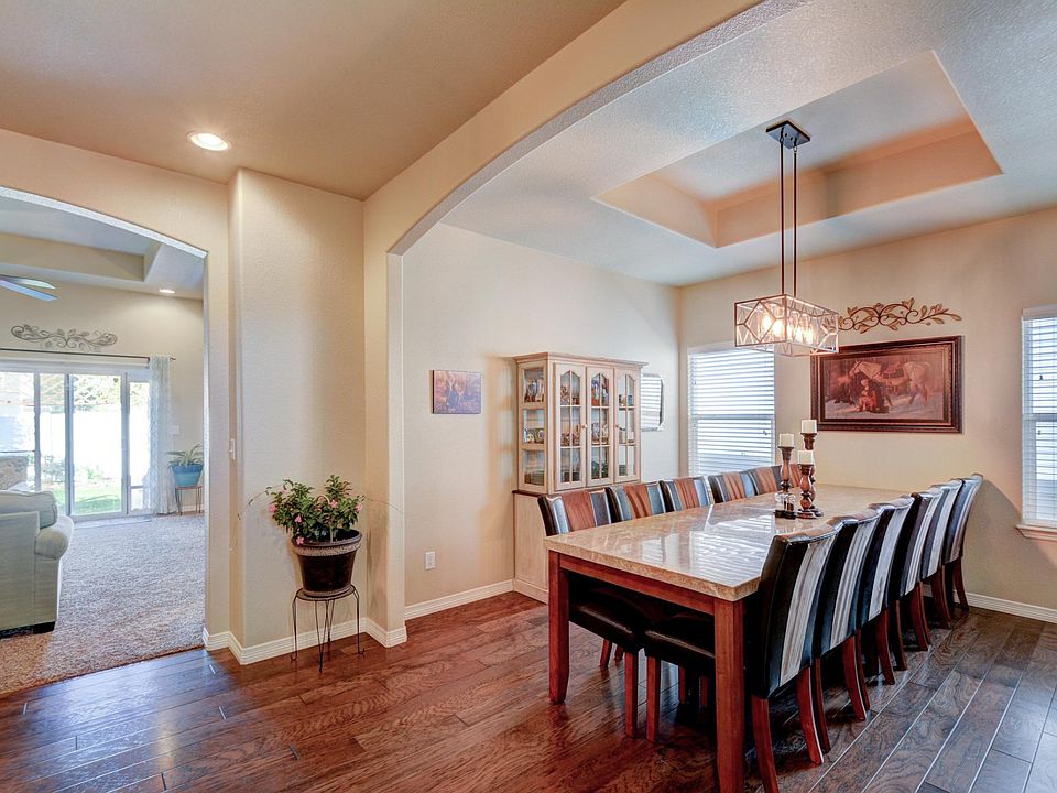 1st image of 416 Vermilion Peak Dr