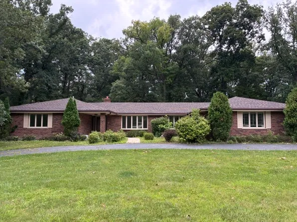 24360 S Timberline Trl, Crete, IL 60417