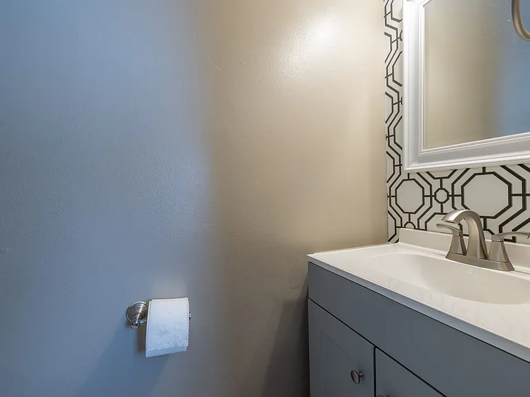 235 Keowee Trl — Photo 30