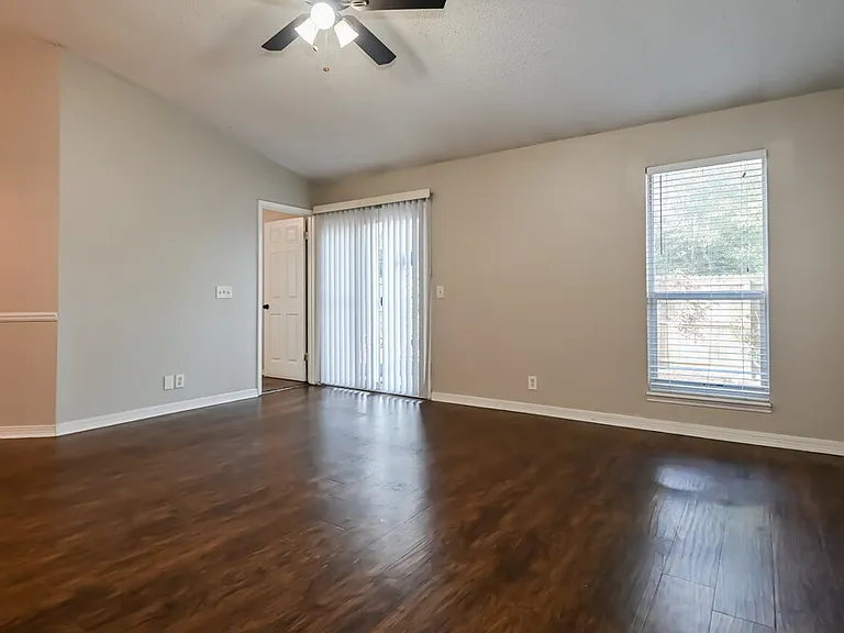 11152 W Cloverhill Cir — Photo 7