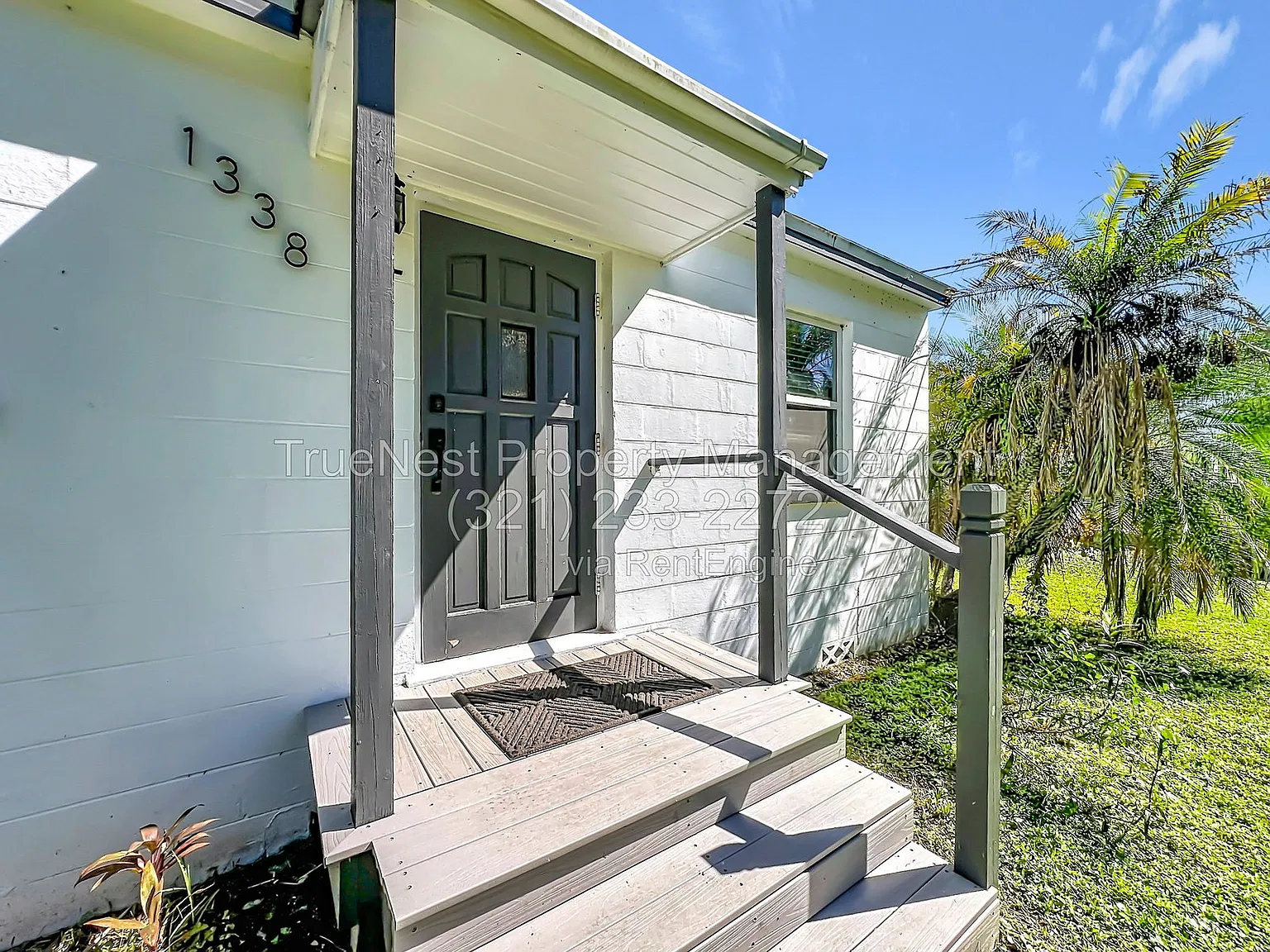 2 bed, 1.0 bath, 912 sqft, $2,200 — Photo 2