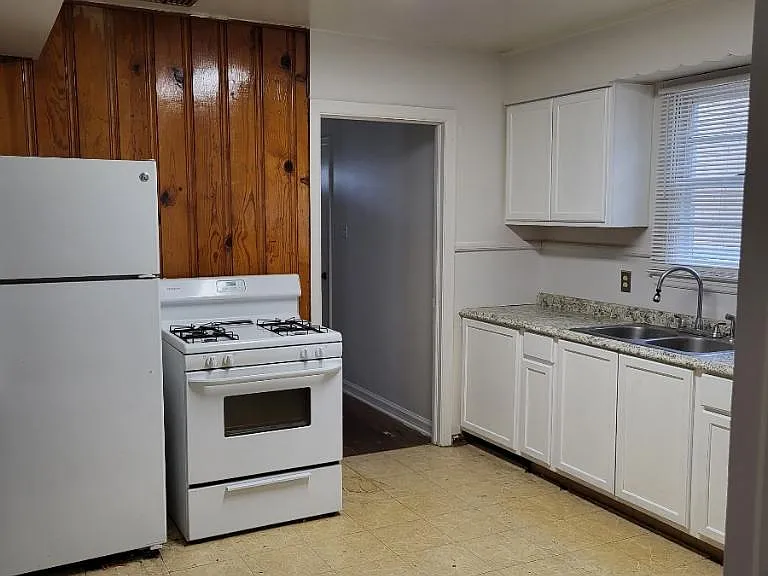 2430 Metairie Rd — Photo 5