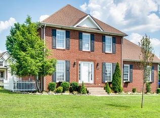 209 Fox Hunt Ln, Lebanon, TN 37087