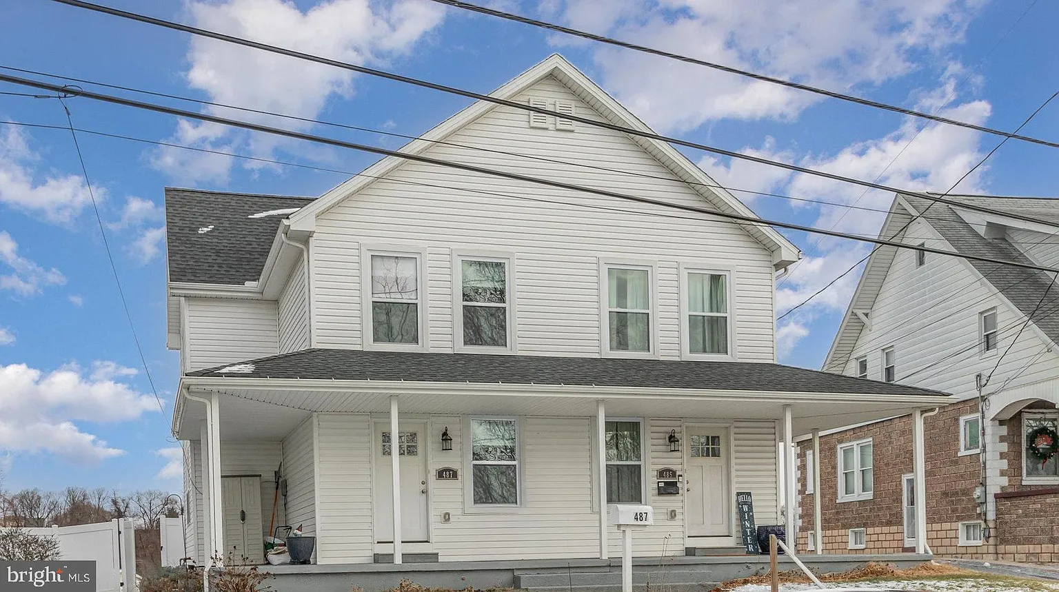 487 State St photo 1