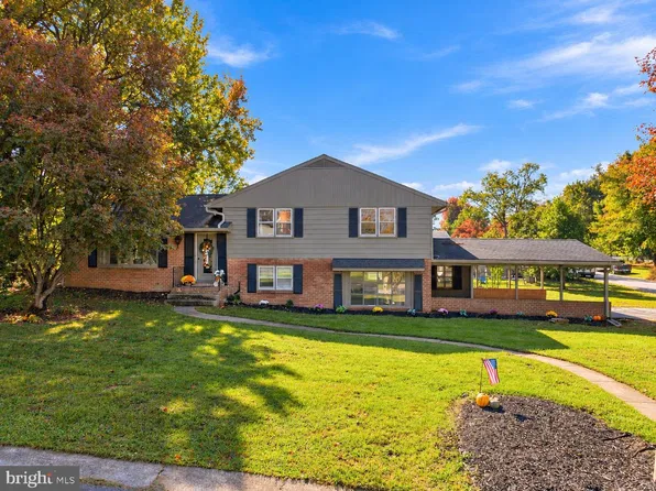 16601 Johnson Dr, Williamsport, MD 21795