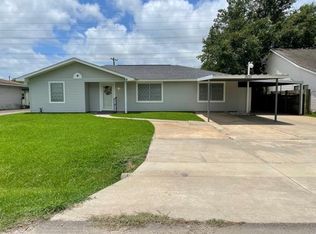 3011 Central Blvd, Nederland, TX 77627