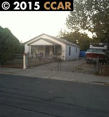 171 N Broadway Ave photo 1
