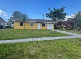 660 SW 81st Ter, Pompano Beach, FL 33068