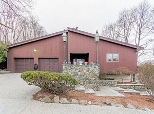 7 Macone Cir, Stoneham, MA 02180