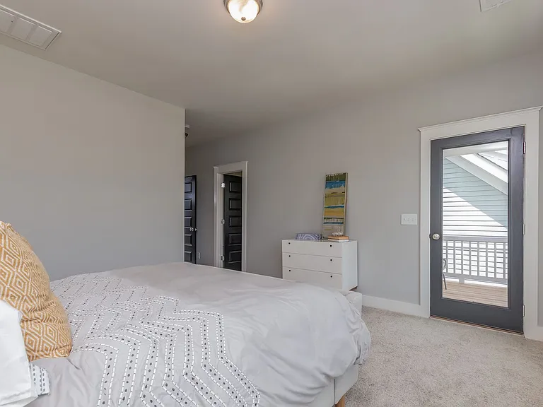 1318 Excelsior Grand Ave — Photo 29