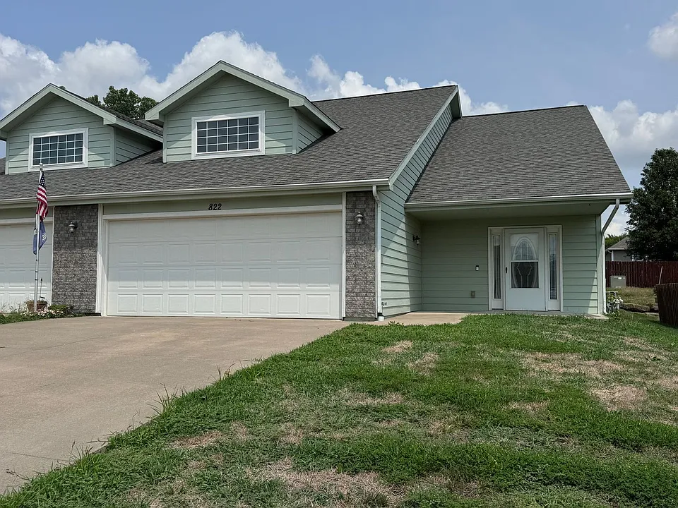 822 SE 44th Ter