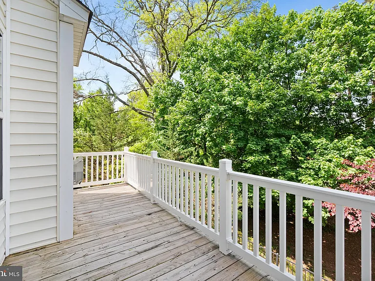 8342 Broderick Cir — Photo 20