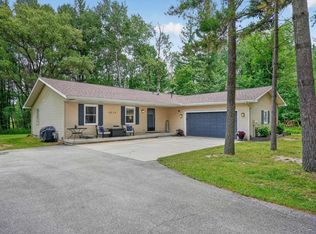 4514 W Salisbury Dr, Gladwin, MI 48624