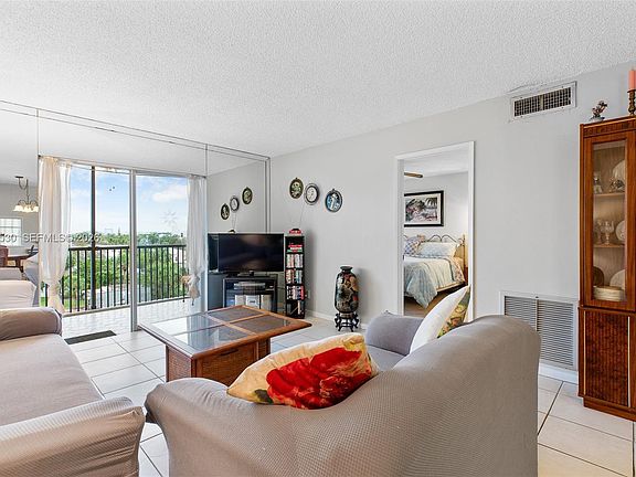 3rd image of 2350 NE 14th Street Cswy APT 505